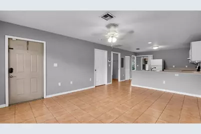 330 Avondale Drive, Pompano Beach, FL 33060 - Photo 9