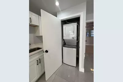 820 N Victoria Park Road #3, Fort Lauderdale, FL 33304 - Photo 7