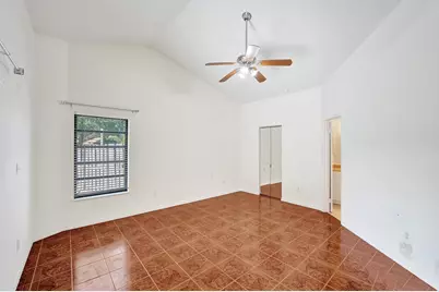 11330 SW 8th Place, Pembroke Pines, FL 33025 - Photo 23