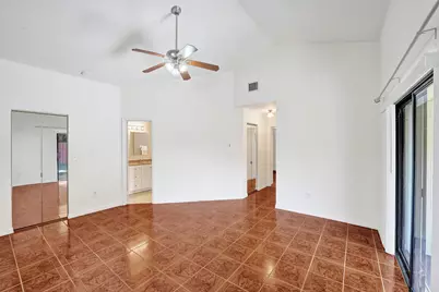 11330 SW 8th Place, Pembroke Pines, FL 33025 - Photo 15
