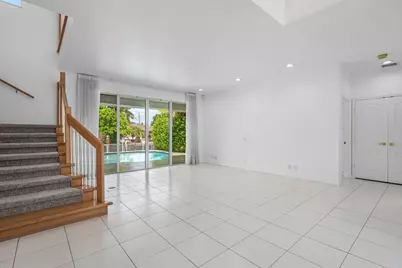 807 Coventry Street, Boca Raton, FL 33487 - Photo 9