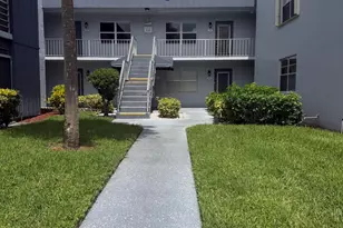 17 Burgundy A, Delray Beach, FL 33484 - Photo 11