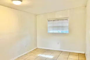112 Newton Rd, West Park, FL 33023 - Photo 5