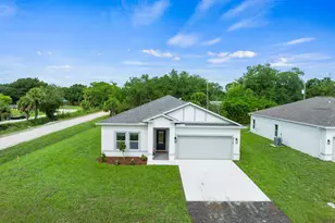 8115 104th Ave, Vero Beach, FL 32967 - Photo 3