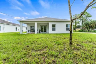 8115 104th Ave, Vero Beach, FL 32967 - Photo 41