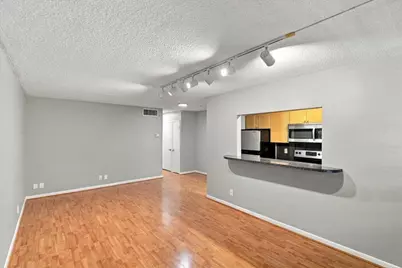 2110 NE 39th Street #8B, Fort Lauderdale, FL 33308 - Photo 3