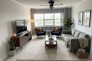 2555 NE 11th St, Fort Lauderdale, FL 33304 - Photo 5