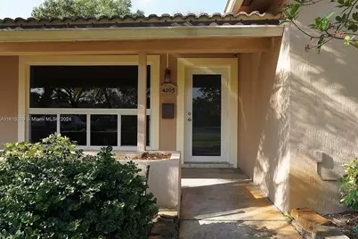 4205 McKinley Street, Hollywood, FL 33021 - Photo 11