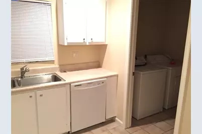 1204 SW 74th Avenue, North Lauderdale, FL 33068 - Photo 5