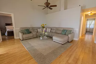 463 SW Jefferson Circle, Port Saint Lucie, FL 34986 - Photo 9