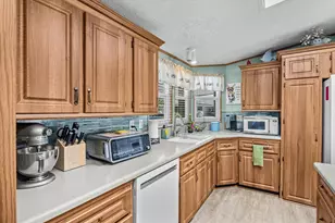 8516 Marlberry Ct, Port Saint Lucie, FL 34952 - Photo 13