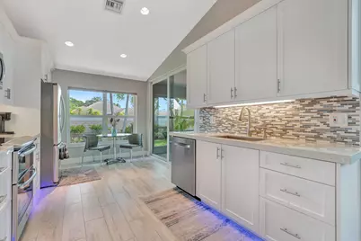 204 Sabal Palm Lane, Palm Beach Gardens, FL 33418 - Photo 11