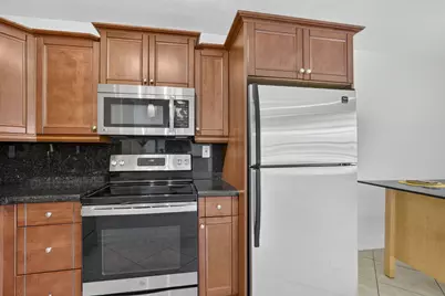 4051 NE 13th Avenue NE #76-3, Oakland Park, FL 33334 - Photo 3