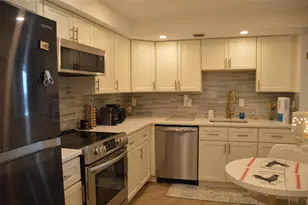 3090 N Course Dr, Pompano Beach, FL 33069 - Photo 13