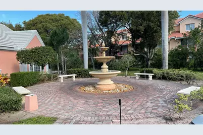 1350 Crystal Way #107, Delray Beach, FL 33444 - Photo 3