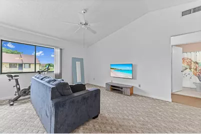4717 Lucerne Lakes Boulevard E #201, Lake Worth, FL 33467 - Photo 3