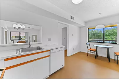 4717 Lucerne Lakes Boulevard E #201, Lake Worth, FL 33467 - Photo 9