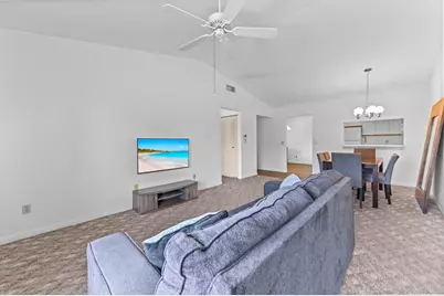 4717 Lucerne Lakes Boulevard E #201, Lake Worth, FL 33467 - Photo 5