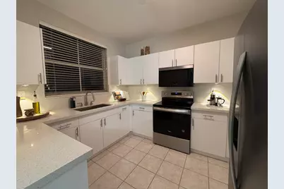 135 Riverwalk Circle, Sunrise, FL 33326 - Photo 5
