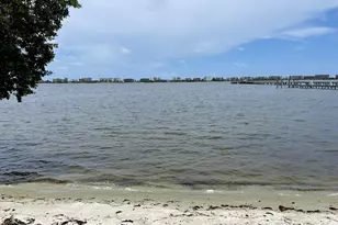 806 S Lakeside Dr, Lake Worth Beach, FL 33460 - Photo 5