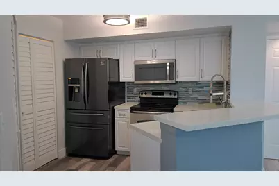 1000 Scotia Drive #304, Hypoluxo, FL 33462 - Photo 5