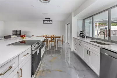 5017 Roosevelt Street, Hollywood, FL 33021 - Photo 7