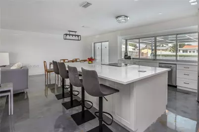 5017 Roosevelt Street, Hollywood, FL 33021 - Photo 9