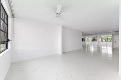 10634 W Clairmont Circle, Tamarac, FL 33321 - Photo 19