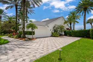 2339 Newbury Dr, Wellington, FL 33414 - Photo 3