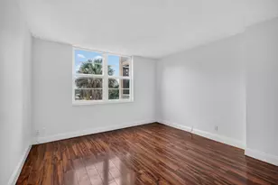 250 Jacaranda Dr, Plantation, FL 33324 - Photo 9