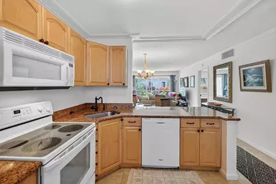 1541 S Ocean Boulevard #122, Lauderdale by the Sea, FL 33062 - Photo 3