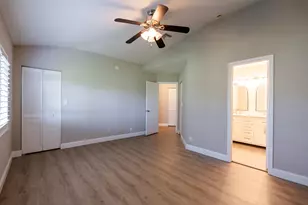 8956 NW 38th Dr, Coral Springs, FL 33065 - Photo 23