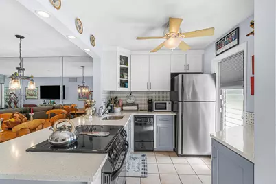 2161 NE 1st Court #205, Boynton Beach, FL 33435 - Photo 3