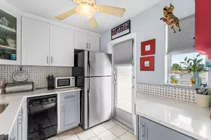 2161 NE 1st Ct, Boynton Beach, FL 33435 - Photo 5