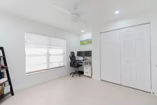 1250 Parkside Green Dr, Greenacres, FL 33415 - Photo 11