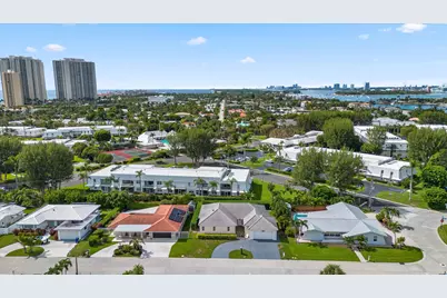 1211 Singer Drive, Singer Island, FL 33404 - Photo 35