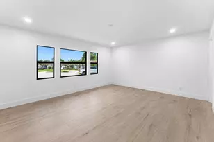 24 Russell St, Tequesta, FL 33469 - Photo 15