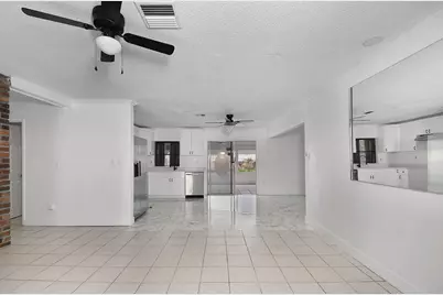 325 NW Rebecca Avenue, Port Saint Lucie, FL 34983 - Photo 5