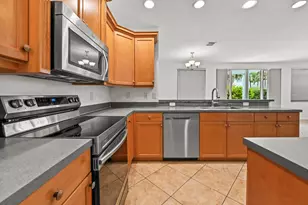 9861 Woodworth Ct, Wellington, FL 33414 - Photo 11