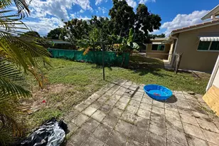308 SE 12th St, Deerfield Beach, FL 33441 - Photo 23