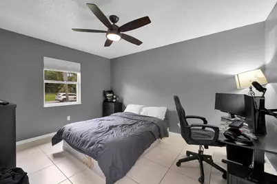 202 SE Grove Avenue, Port Saint Lucie, FL 34983 - Photo 21