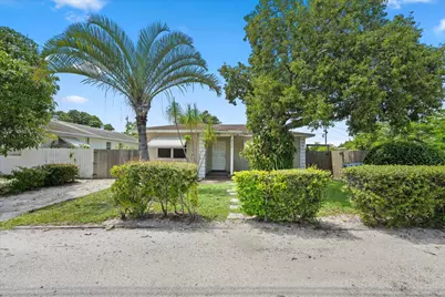 711 E Coast Avenue, Lantana, FL 33462 - Photo 1