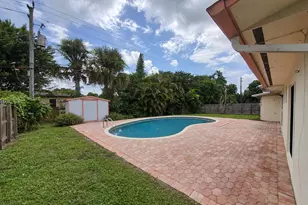 6884 NW 12th St, Plantation, FL 33313 - Photo 15