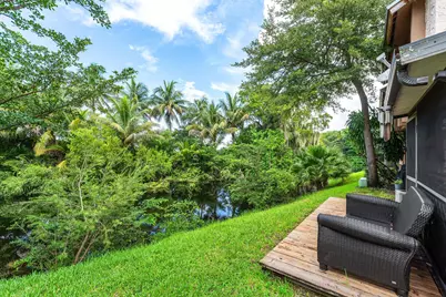 209 Wimbledon Lakes Drive, Plantation, FL 33324 - Photo 17