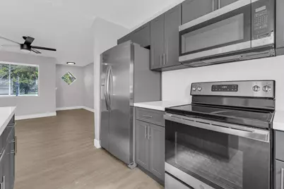 3240 Sheridan Lane #117, Hollywood, FL 33021 - Photo 9