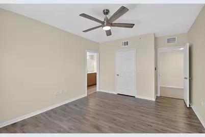 6370 Emerald Dunes Drive #203, West Palm Beach, FL 33411 - Photo 9