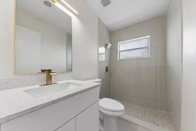 7198 Pine Forest Circle E, Lake Worth, FL 33467 - Photo 23