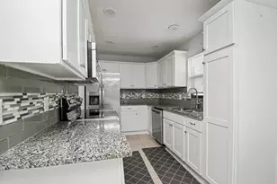 20970 Concord Green Dr, Boca Raton, FL 33433 - Photo 5