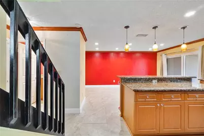 710 Briarwood Terrace, Davie, FL 33325 - Photo 11