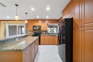 710 Briarwood Terrace, Davie, FL 33325 - Photo 17